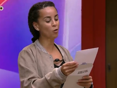 BBB23 Domitila quarto branco