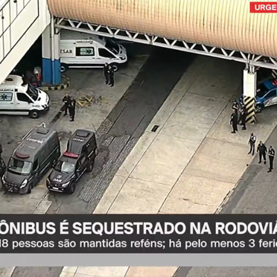 homem se entrega ônibus reféns Rodoviária Rio