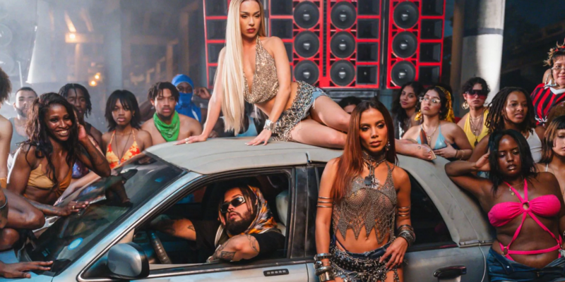 'Double Team' - Anitta, Brray e Bad Gyal